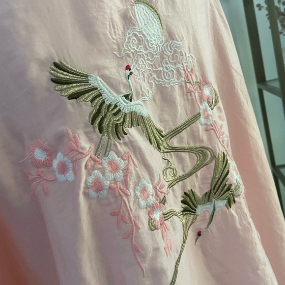 Anthropologie embroidered satin kimono shawl crane one size Japanese style - Picture 12 of 12